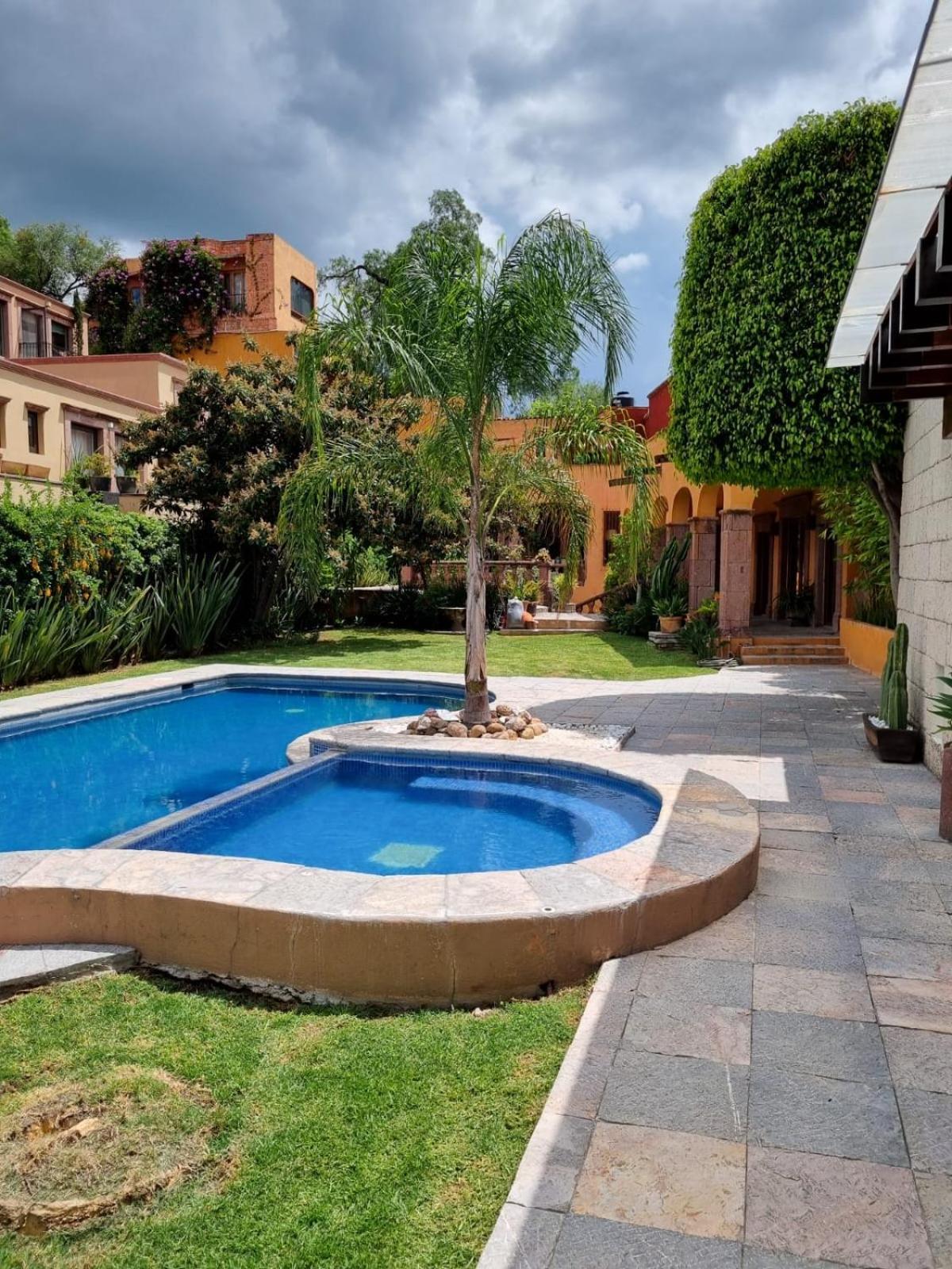 Cousy San Rafael, 3 Blocks From The Parish, Pool, Bbq And Terrace Apartment *